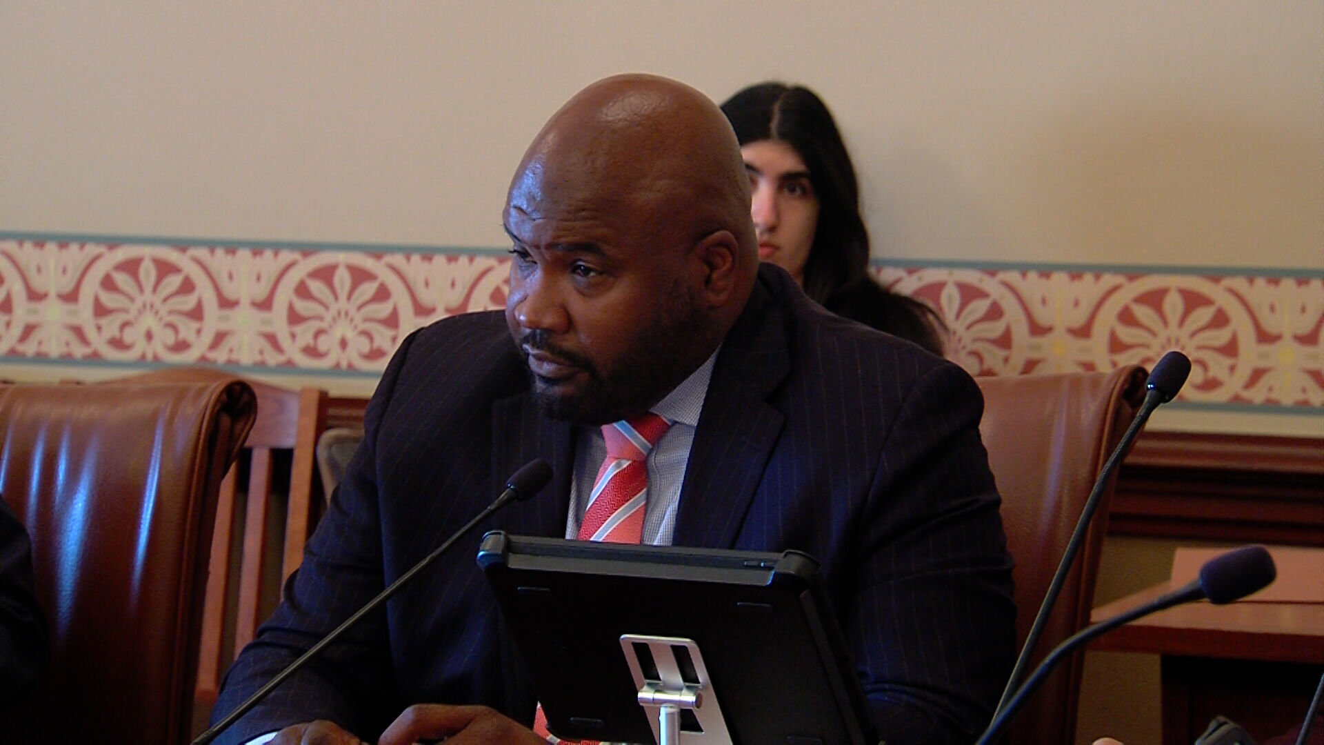 Clean Slate Act: IL Senate committee approves bill to automatically seal nonviolent felony records